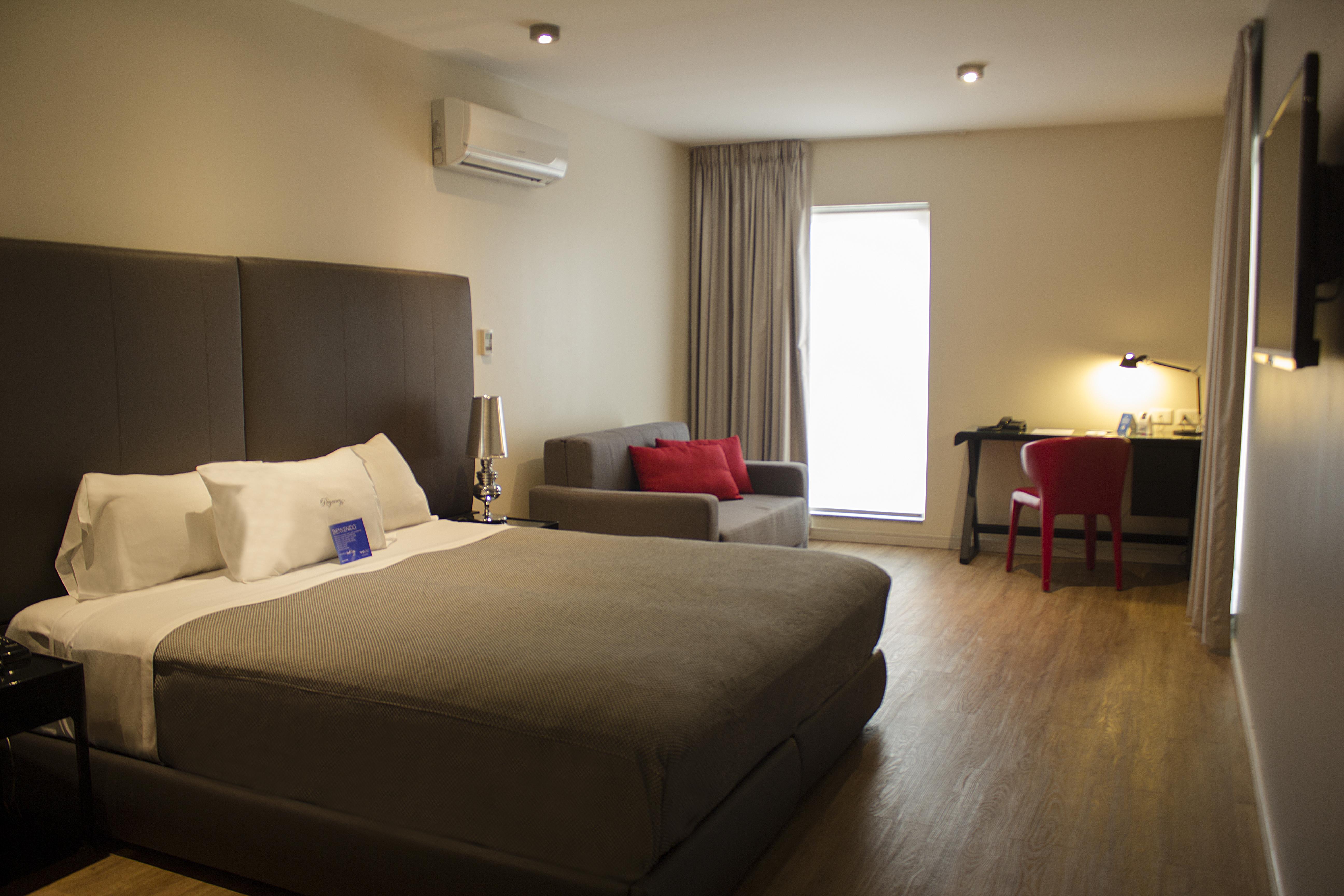 Regency Way Montevideo Hotel ภายนอก รูปภาพ