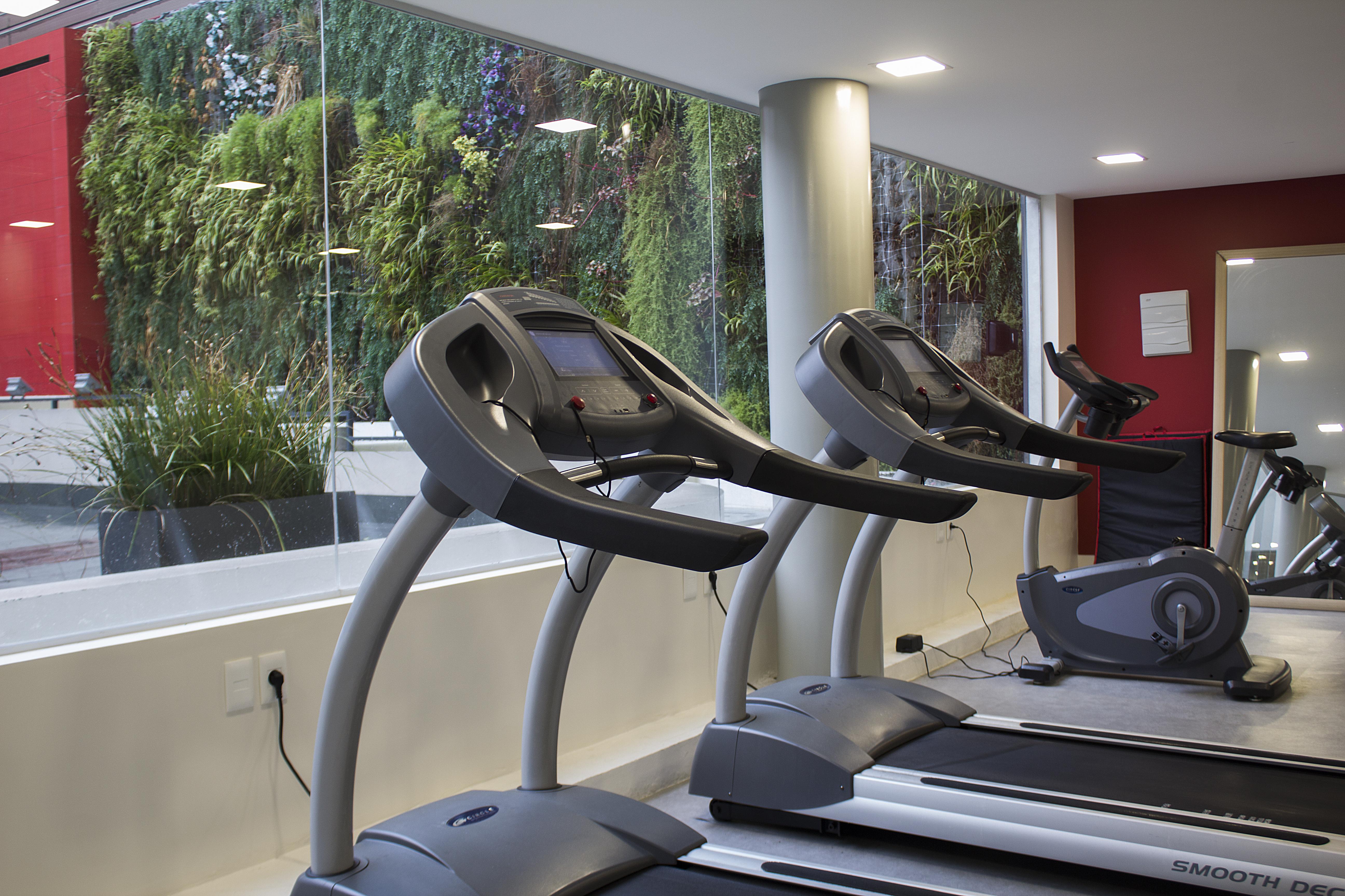 Regency Way Montevideo Hotel ภายนอก รูปภาพ
