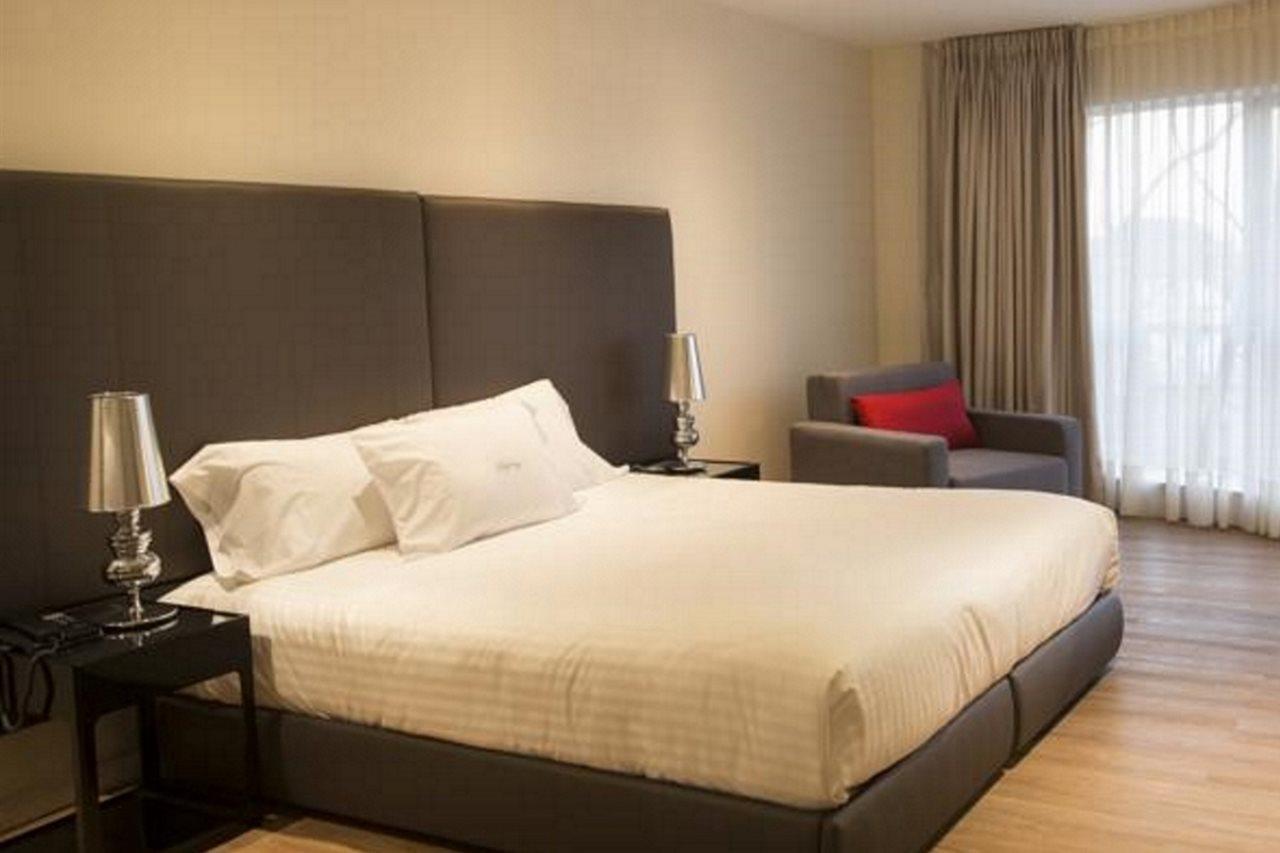 Regency Way Montevideo Hotel ภายนอก รูปภาพ