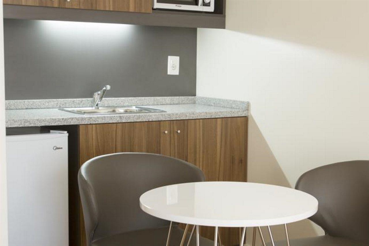 Regency Way Montevideo Hotel ภายนอก รูปภาพ